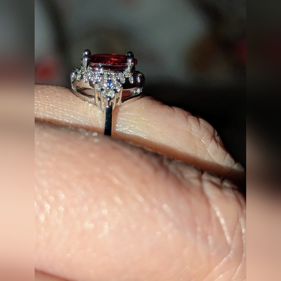 Oval Ruby & Clear CZs Ring - Picture 4 of 6